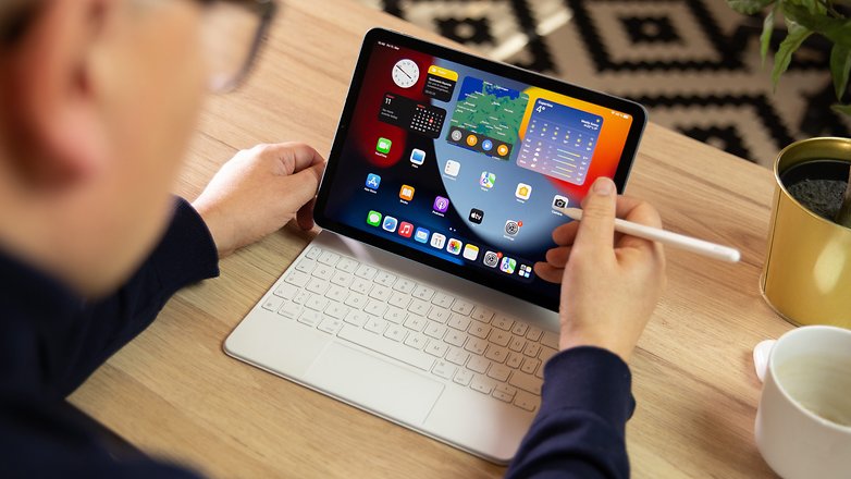 iPad Air (2022) review: The best all-around tablet for (almost) everyone -  PhoneArena