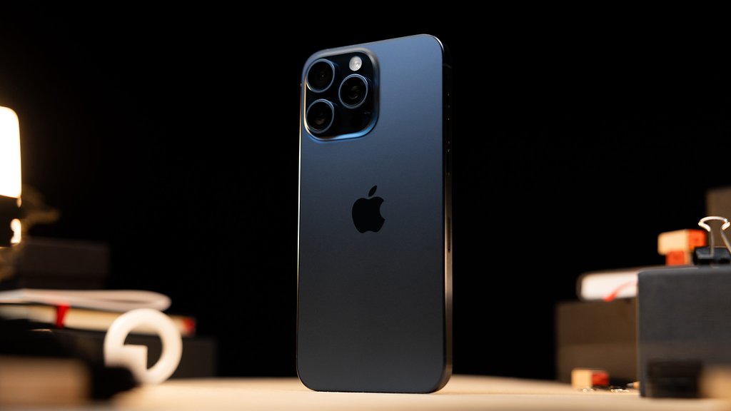 iphone 16 pro max main camera megapixels