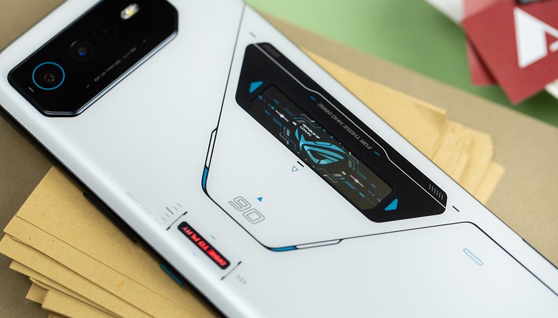 NextPit Asus ROG Phone 6 Pro ROG Vision