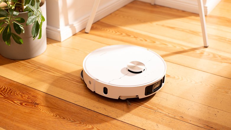 We think the Dreame X40 Ultra is the best new robot vacuum cleaner.