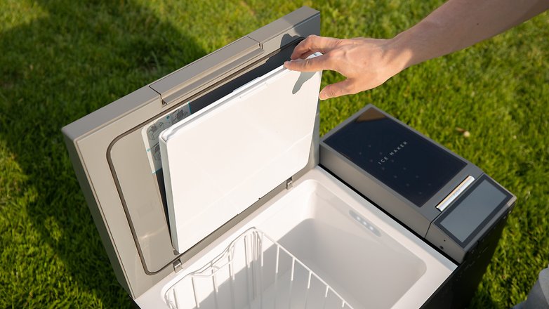 EcoFlow Glacier Review: This Portable Refrigerator Has an Ice Maker!