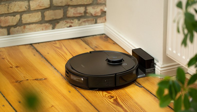 NextPit Ecovacs T9 AIVI Charging