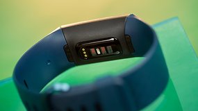 Leak: Fitbit Charge 5 with a new design - and a new sensor?