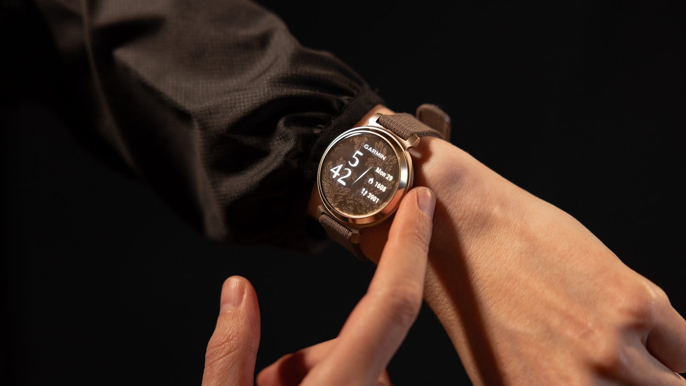 The New and Improved Garmin Lily 2 Classic: A Detailed Review