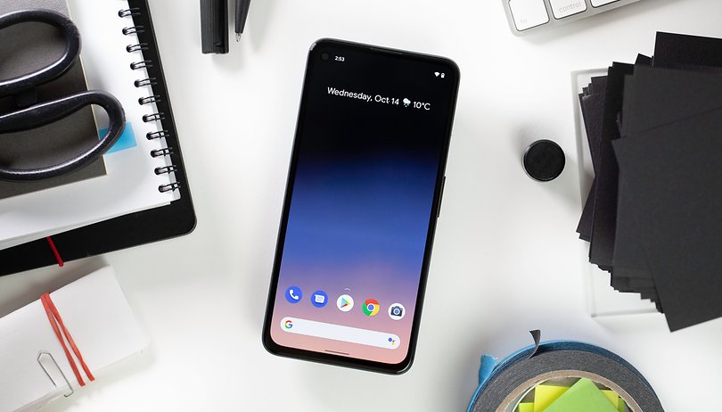 NextPit Google Pixel 4a 5G οθόνη