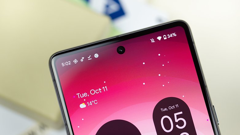 Google Pixel 7 test partie superieure de l ecran avec camera selfie centree en haut