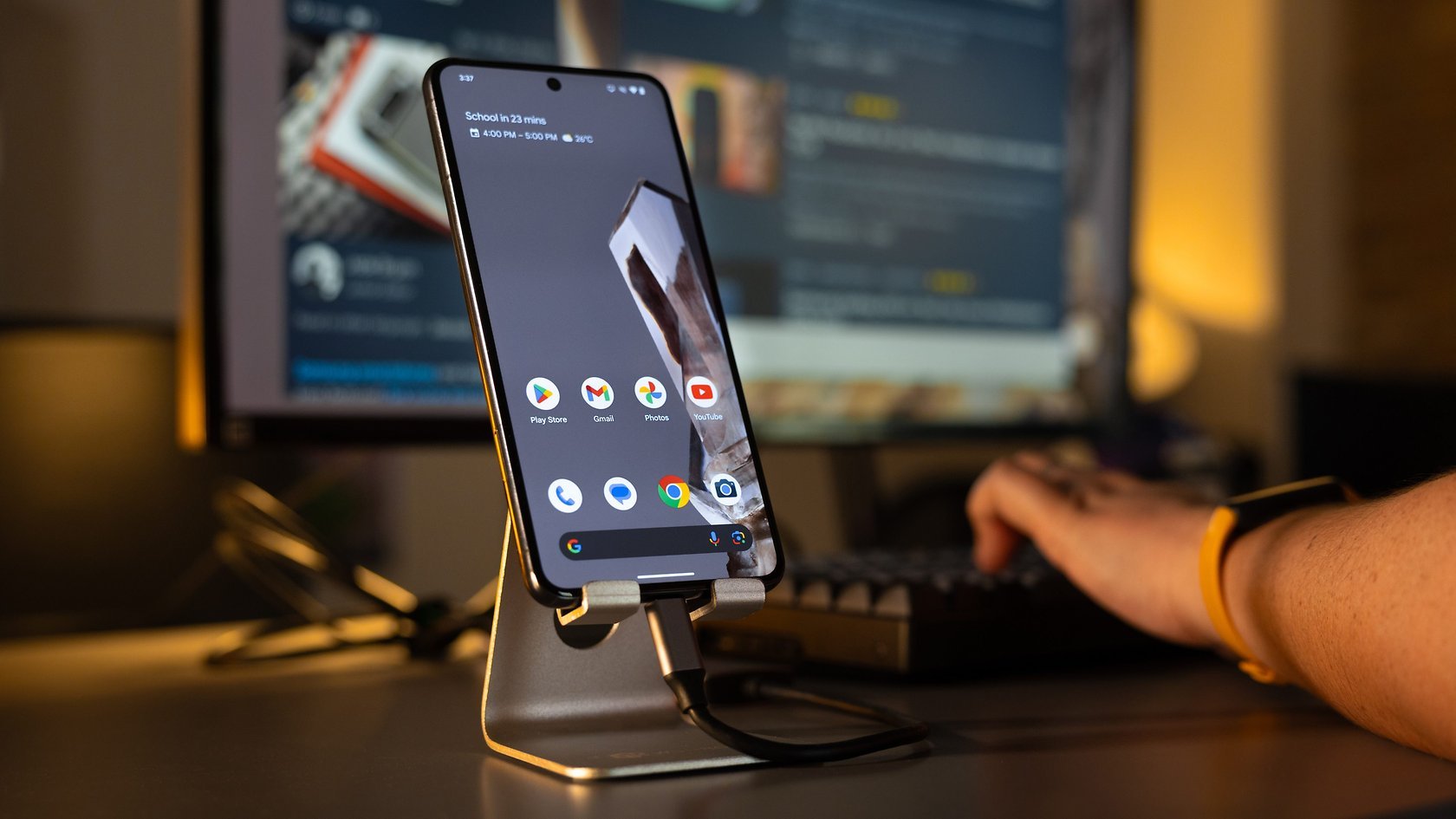 How to Transform Your Pixel Phone Into a Desktop PC