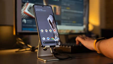 How To Transform Your Pixel Phone Into A Desktop Pc