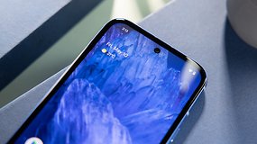 Google Pixel 8a: Display mit breiten Rändern