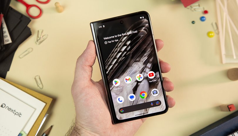 nextpit Външен дисплей Google Pixel Fold