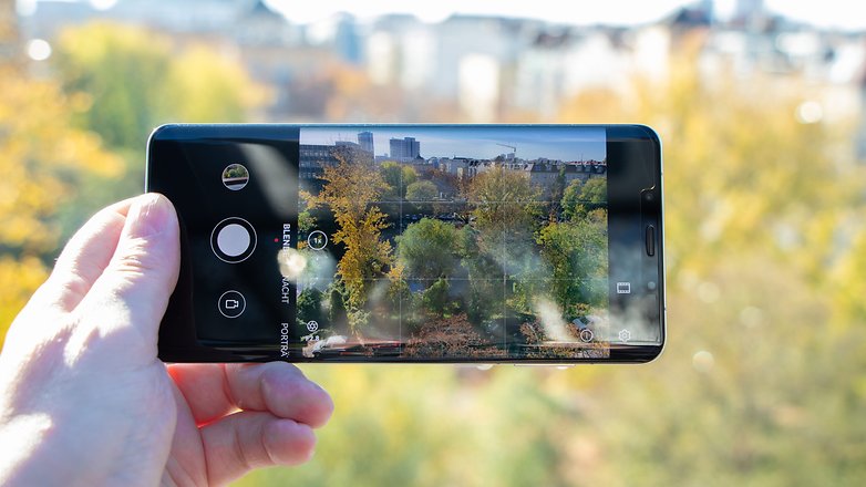 Das Huawei Mate 50 Pro begeistert durch seine besonders potente Ausstattung. Wir sehen das Huawei Mate 50 Pro.