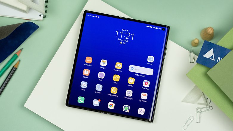 Das aufgeklappte Mate Xs 2 von Huawei.