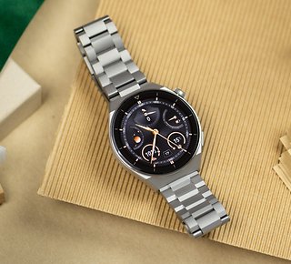 Test de la Huawei Watch GT3 Pro: Une smartwatch raffinée freinée par son OS