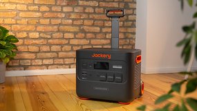 Test du Jackery Explorer 2000 Plus: Un générateur solaire portable taillé pour l'aventure
