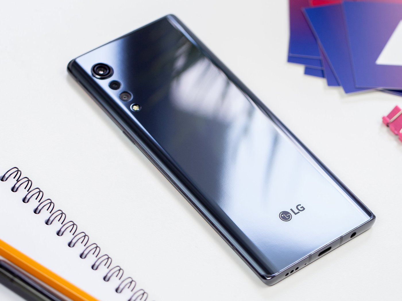LG VELVET ブラック LG Velvet review: back on the smartphone catwalk