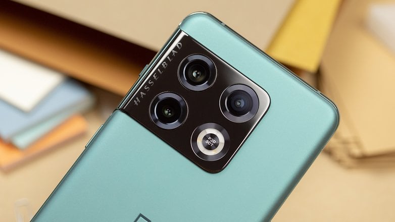 OnePlus 10 Pro camera module
