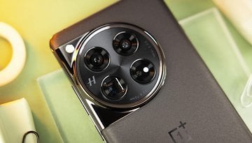 Kameramodul des OnePlus 12 hervorgehoben