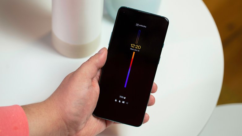 NextPit OnePlus 8T clock screen