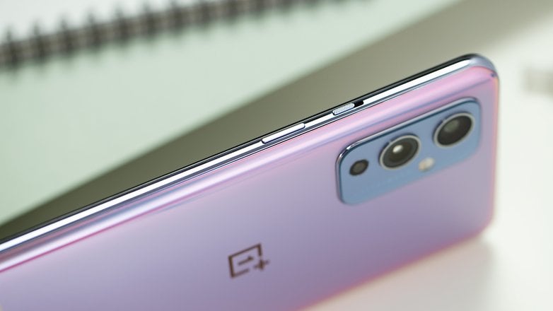 NextPit OnePlus 9 tərəfi