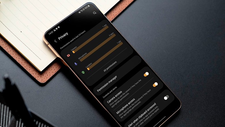 Samsung One UI 4 privacy feature