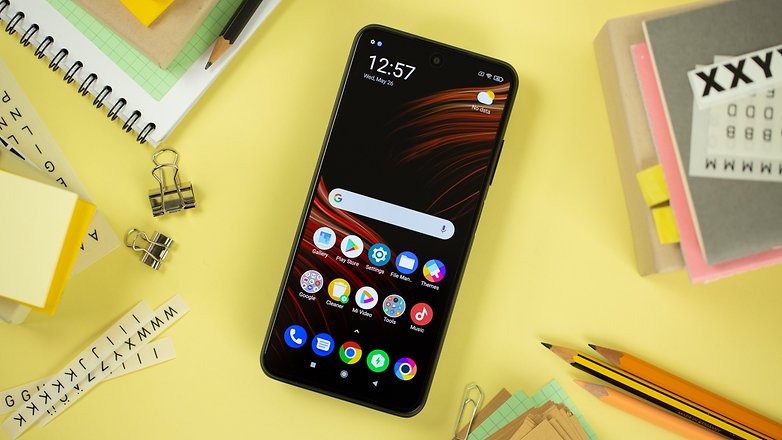 NextPit POCO M3 Pro 5G display