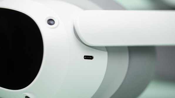 Pico 4 review: The best headset to (re)start VR without headaches on ...