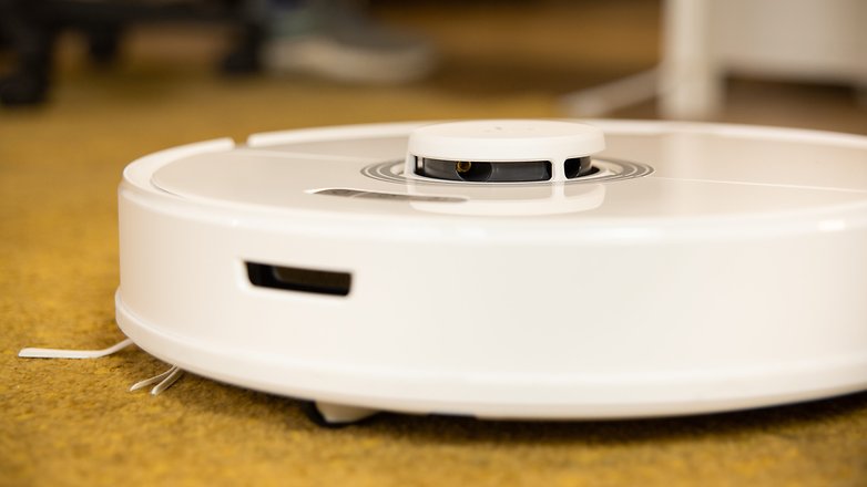 Roborock Q7 Max Plus and its LiDAR sensors Roborock Q7 Max Plus deal on Amazon Singles Day