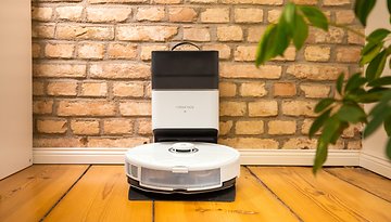 Roborock S8+ Review: Intelligent Vacuum Robot With a Small Flaw