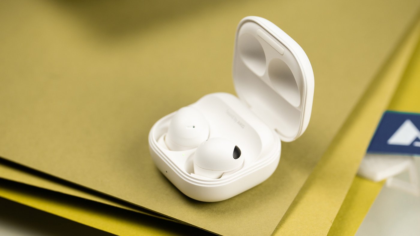 Neues Design der Galaxy Buds 3: Inspiriert durch Nothing?