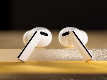 Vos Galaxy Buds 3 Pro ne se rechargent pas? Voici peut-&ecirc;tre la raison (et la solution)