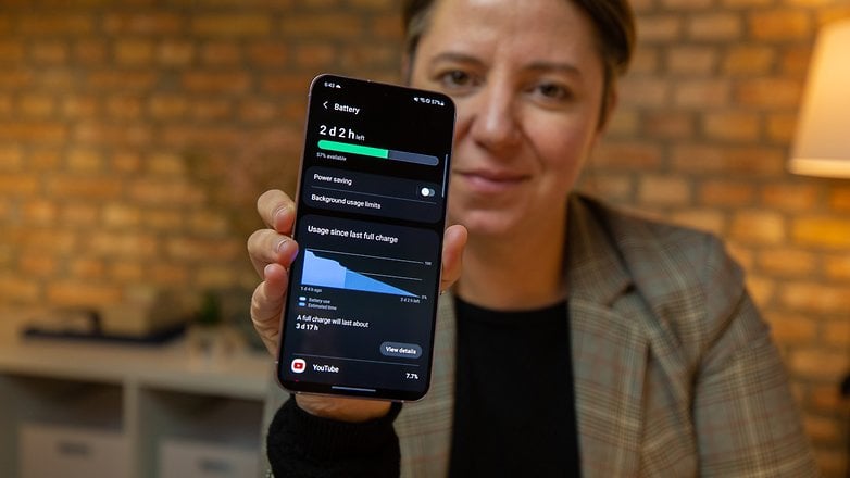 The Galaxy S23+ battery app in focus