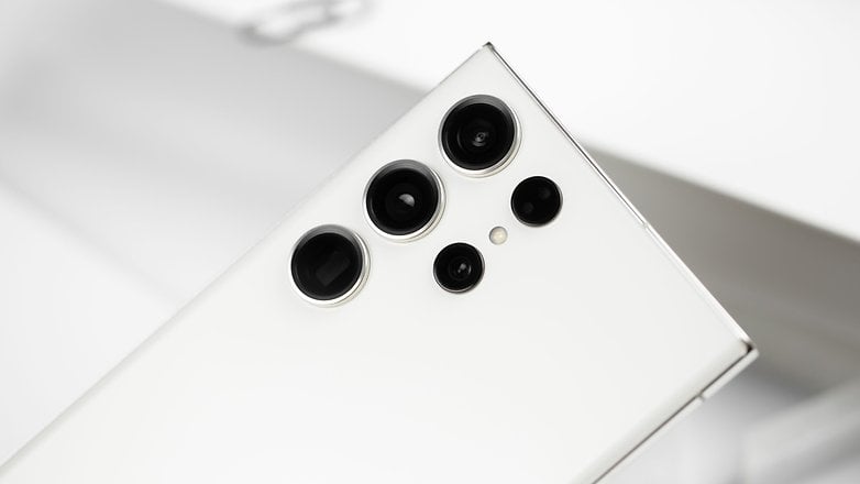 A detailed look at the Galaxy S23 Ultra's cameras