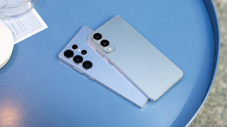 Das S25 Edge (rechts) verzichtet auf Zoom-Kameras Das S25 Edge (rechts) verzichtet auf Zoom-Kameras