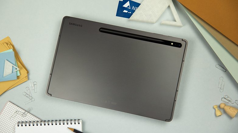 Tableta Samsung Galaxy Tab S8 Plus con lápiz óptico S Pen