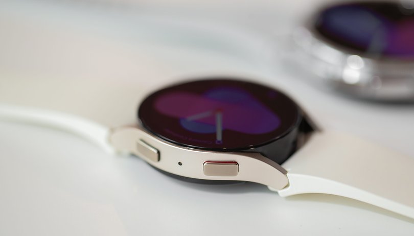 nextpit Samsung Galaxy Watch 6 Butang Merah