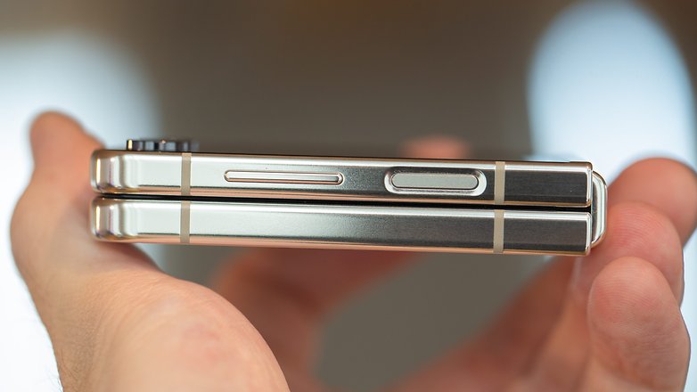 Samsung Galaxy Z Flip 5 Samsung Galaxy Z Flip 5
