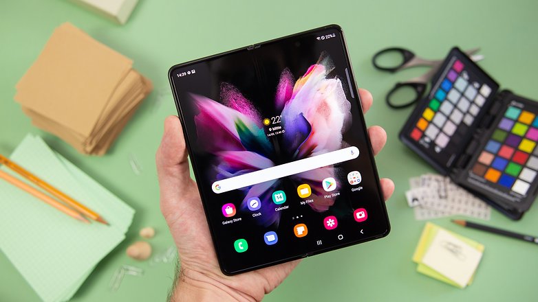 Samsung Galaxy Z Fold 3 display open