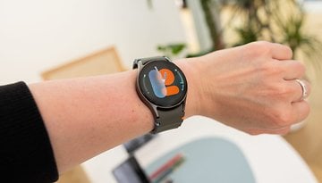 A person wearing the Samsung Watch 7