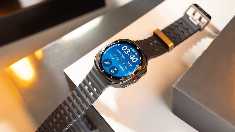 Samsung Galaxy Watch Ultra in Nahaufnahme