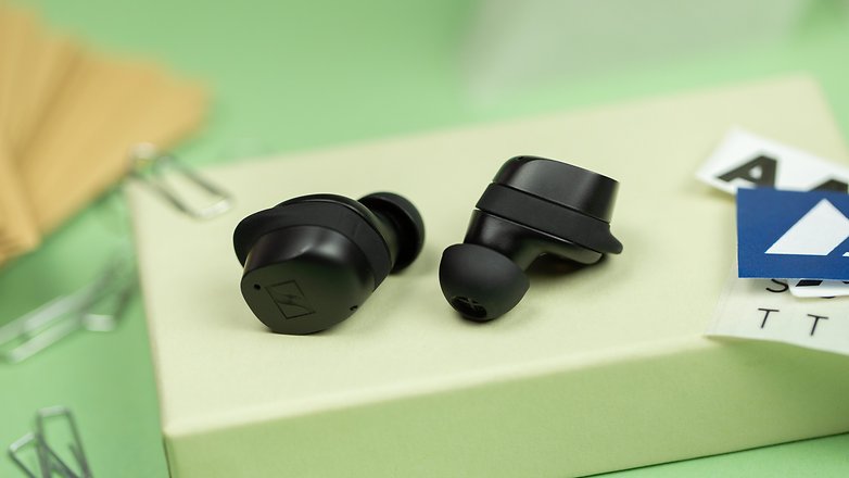 Die Earbuds der Sennheiser Momentum True Wireless 3