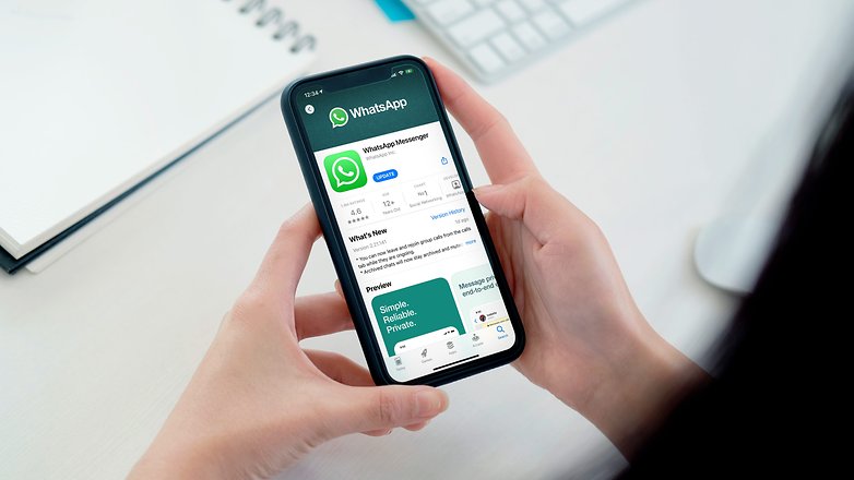 Halaman kedai Aplikasi Whatsapp