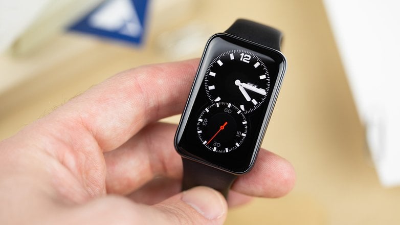 Blick aufs Display des Xiaomi Smart Band 7 Pro Blick aufs Display des Xiaomi Smart Band 7 Pro