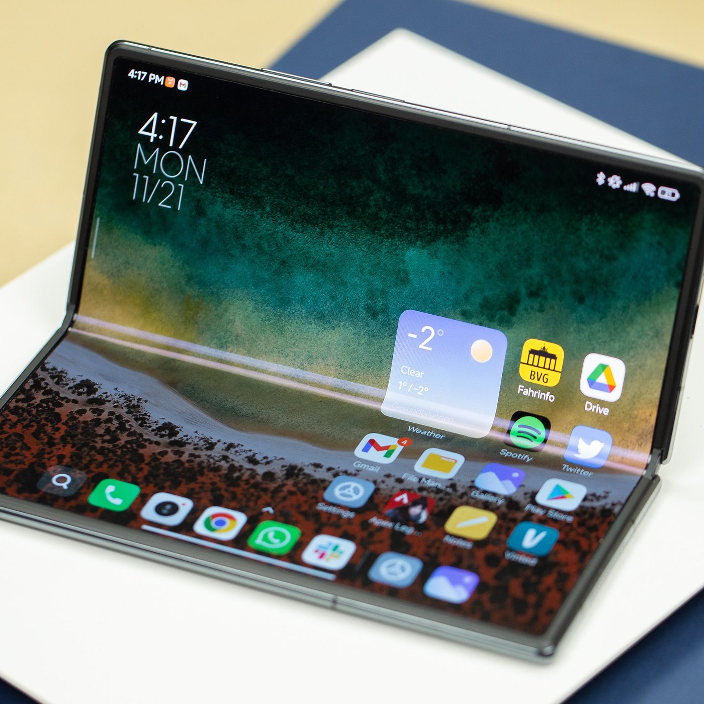 NextPit_Xiaomi_Mi_Mix_Fold_2_H