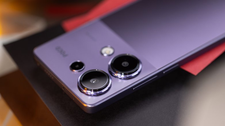 Poco M6 Pro von hinten