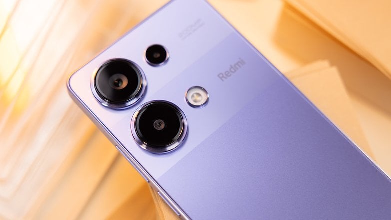 Redmi Note 13 Pro 4G camera modules up close