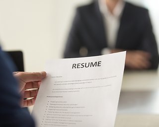 How to write an incredible resume in 2022