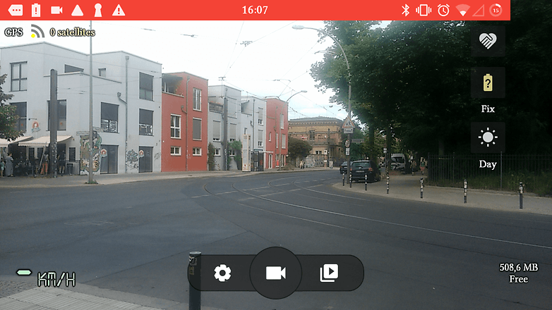 Turn your old smartphone into a dashboard camera