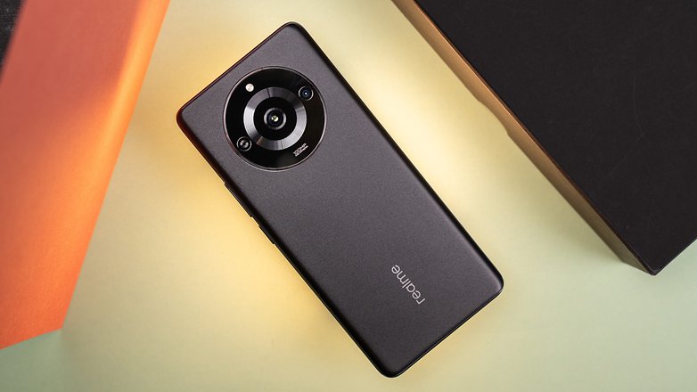 Realme 11 Pro cameras