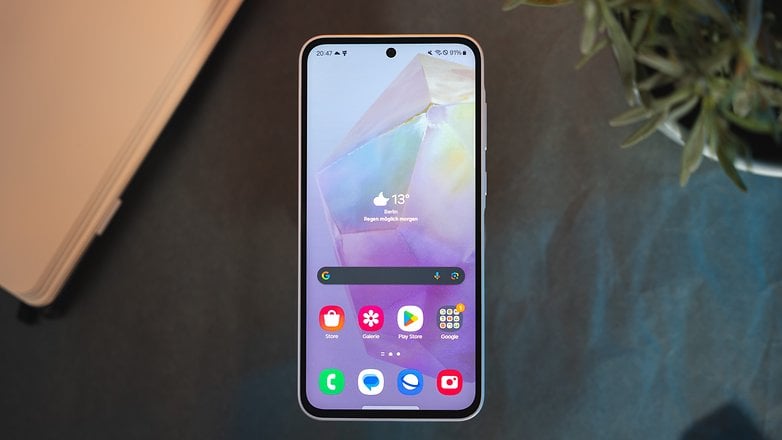 L'écran du Galaxy A35