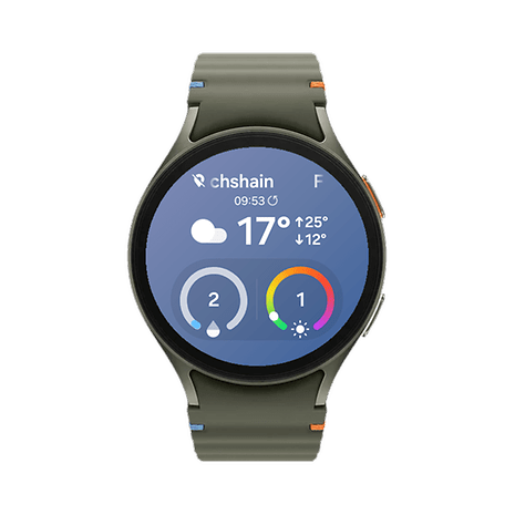 Samsung Galaxy Watch 7 affichant des informations météorologiques avec un bracelet vert.